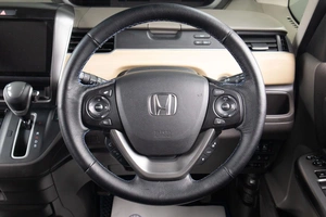Минивэн Honda Freed 2018 года, 1639000 рублей, Оренбург