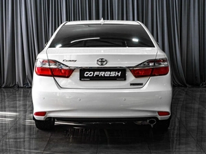Седан Toyota Camry 2018 года, 2649000 рублей, Тюмень