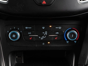 Хетчбэк Ford Focus 2016 года, 950000 рублей, Тюмень