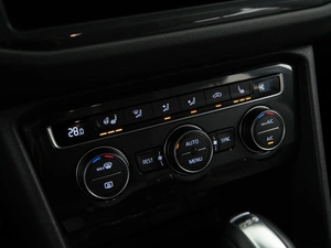 Внедорожник Volkswagen Tiguan 2019 года, 2632444 рублей, Москва