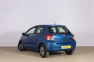 Хетчбэк Toyota Yaris 2008 года, 699000 рублей, Новосибирск