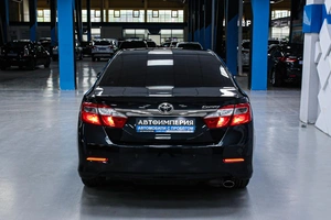 Седан Toyota Camry 2013 года, 1698000 рублей, Солонцы