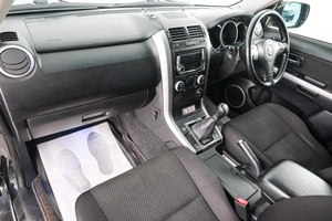 Внедорожник Suzuki Escudo 2008 года, 999000 рублей, Красноярск