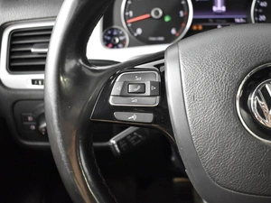 Внедорожник Volkswagen Touareg 2013 года, 1843200 рублей, Казань