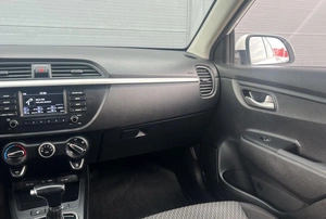 Хетчбэк Kia Rio X-Line 2018 года, 1290000 рублей, Солонцы