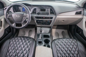 Седан Hyundai Sonata 2017 года, 1599000 рублей, Барнаул