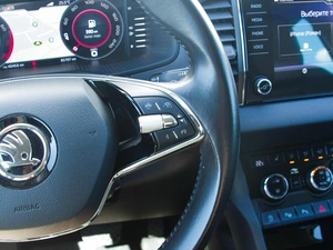 Внедорожник Skoda Karoq 2020 года, 2790000 рублей, Владимир