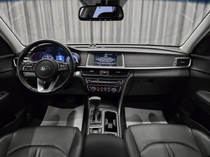 Седан Kia K5 2019 года, 1849000 рублей, Красноярск