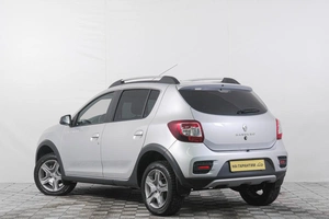 Хетчбэк Renault Sandero Stepway 2020 года, 1219000 рублей, Кемерово