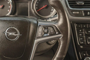 Внедорожник Opel Mokka 2014 года, 999000 рублей, Челябинск