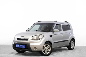 Хетчбэк Kia Soul 2010 года, 899000 рублей, Барнаул