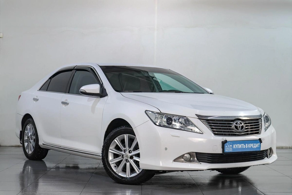 Седан Toyota Camry 2013 года, 1879000 рублей, Челябинск