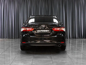 Седан Toyota Camry 2019 года, 3199000 рублей, Тюмень