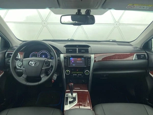 Седан Toyota Camry 2014 года, Брянск