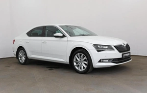 Лифтбек Skoda Superb 2018 года, 1990000 рублей, Орёл