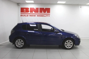 Хэтчбек Opel Astra 2008 года, 595000 рублей, Смоленск