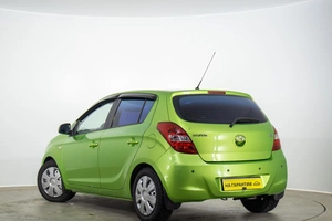 Хетчбэк Hyundai i20 2010 года, 649000 рублей, Оренбург