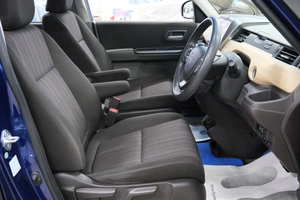 Минивэн Honda Freed 2017 года, 1729000 рублей, Омск