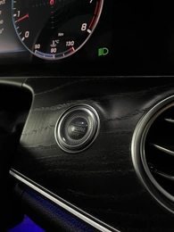 Седан Mercedes-benz E-класс 2019 года, 3497000 рублей, Солонцы