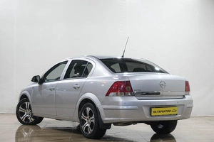 Седан Opel Astra 2010 года, 749000 рублей, Новокузнецк