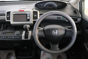 Минивэн Honda Freed 2010 года, 1009000 рублей, Омск