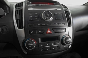Универсал Kia Ceed 2011 года, 759000 рублей, Барнаул