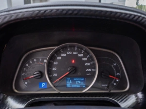 Внедорожник Toyota RAV4 2015 года, 1799000 рублей, Волгоград