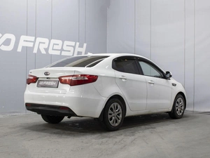 Седан Kia Rio 2011 года, 699000 рублей, Омск