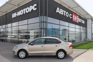 Седан Volkswagen Polo 2015 года, 1300000 рублей, Мирное