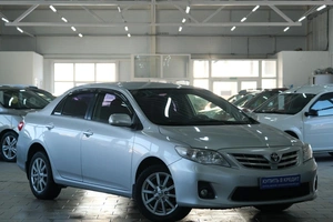 Седан Toyota Corolla 2011 года, 1239000 рублей, Омск