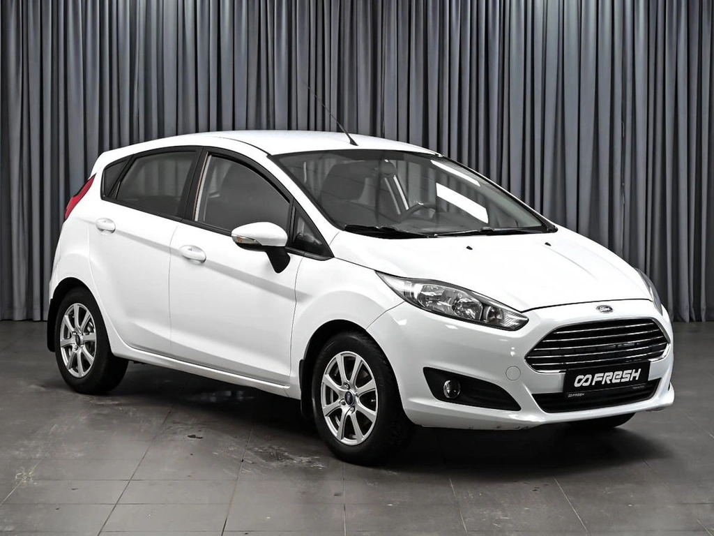Хетчбэк Ford Fiesta 2016 года, 925000 рублей, Ставрополь