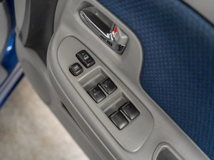 Минивэн Toyota Sienta 2004 года, 600000 рублей, Красноярск