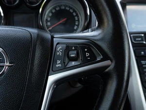 Хетчбэк Opel Astra GTC 2012 года, 850000 рублей, Краснодар
