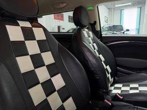 Хетчбэк MINI Cooper 2012 года, 1099000 рублей, Красноярск