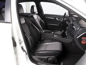 Седан Mercedes-benz C-класс 2012 года, 1885000 рублей, Красный Пахарь