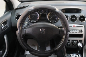 Хетчбэк Peugeot 308 2010 года, 549000 рублей, Омск