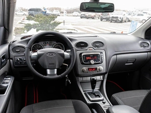 Хетчбэк Ford Focus 2010 года, 735000 рублей, Краснодар