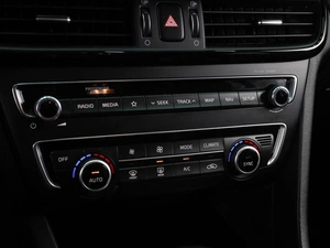 Седан Kia Optima 2019 года, 2299000 рублей, Воронеж