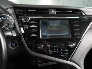 Седан Toyota Camry 2018 года, 3010000 рублей, Ростов-на-Дону