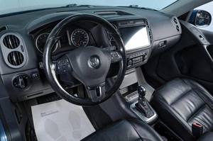 Внедорожник Volkswagen Tiguan 2011 года, 1329000 рублей, Челябинск