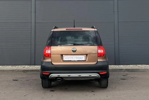 Внедорожник Skoda Yeti 2013 года, 880000 рублей, Солонцы