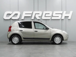 Хетчбэк Renault Sandero 2011 года, 649000 рублей, Воронеж