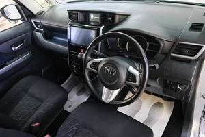 Хетчбэк Toyota Tank 2017 года, 1089000 рублей, Омск