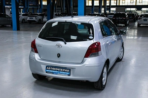 Хетчбэк Toyota Vitz 2008 года, 528000 рублей, Солонцы