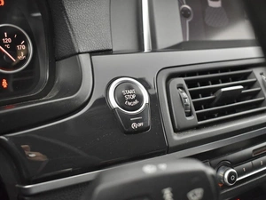 Седан BMW 5 серия 2013 года, 1230100 рублей, Казань