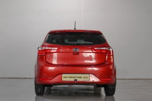 Хетчбэк Kia Rio 2013 года, 749000 рублей, Челябинск