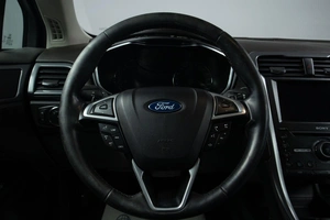 Седан Ford Mondeo 2016 года, 1569000 рублей, Оренбург