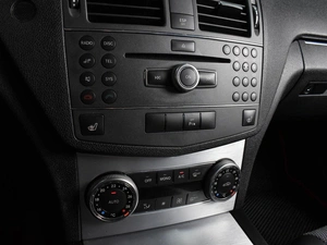 Седан Mercedes-benz C-класс 2009 года, 1070000 рублей, Воронеж