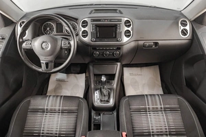 Внедорожник Volkswagen Tiguan 2015 года, 1699000 рублей, Челябинск