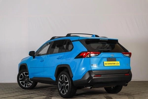 Внедорожник Toyota RAV4 2021 года, 3169000 рублей, Тюмень